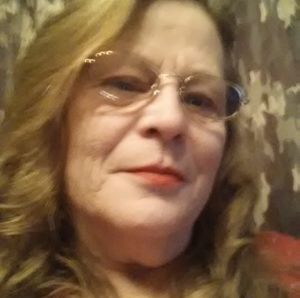 Meet your Posher, Lori ann